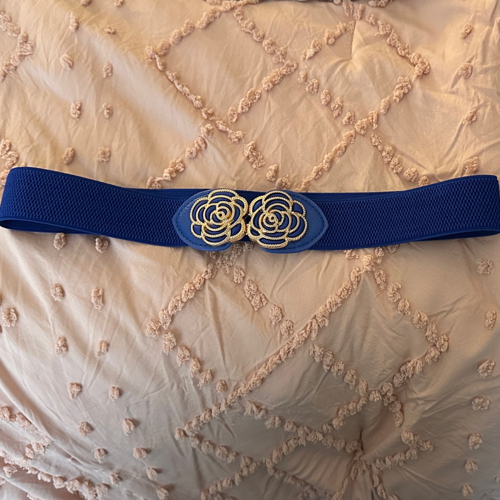 Elegant Blue Belt with Gold Floral Accent
